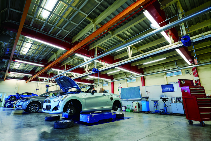 中日本自動車短期大学の雰囲気3