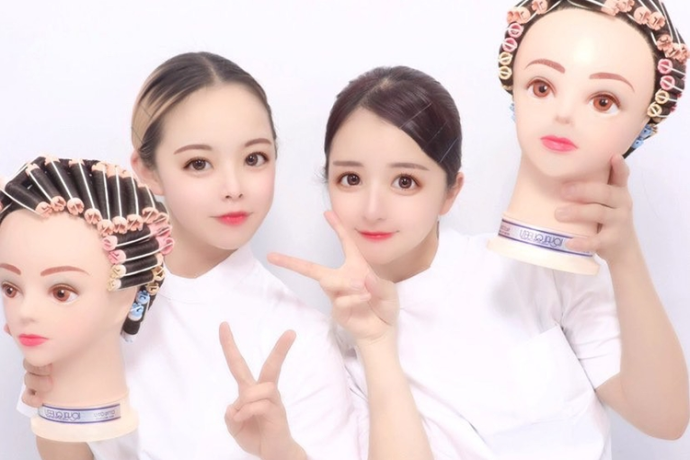 ユニバーサル美容専門学校の雰囲気1